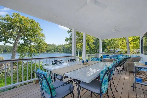 33 Brook Avenue Hopewell Junction NY 12533