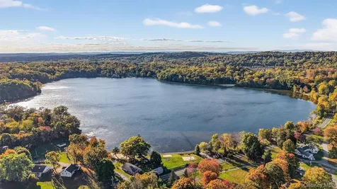 33 Brook Avenue Hopewell Junction NY 12533