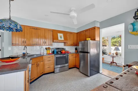 33 Brook Avenue Hopewell Junction NY 12533