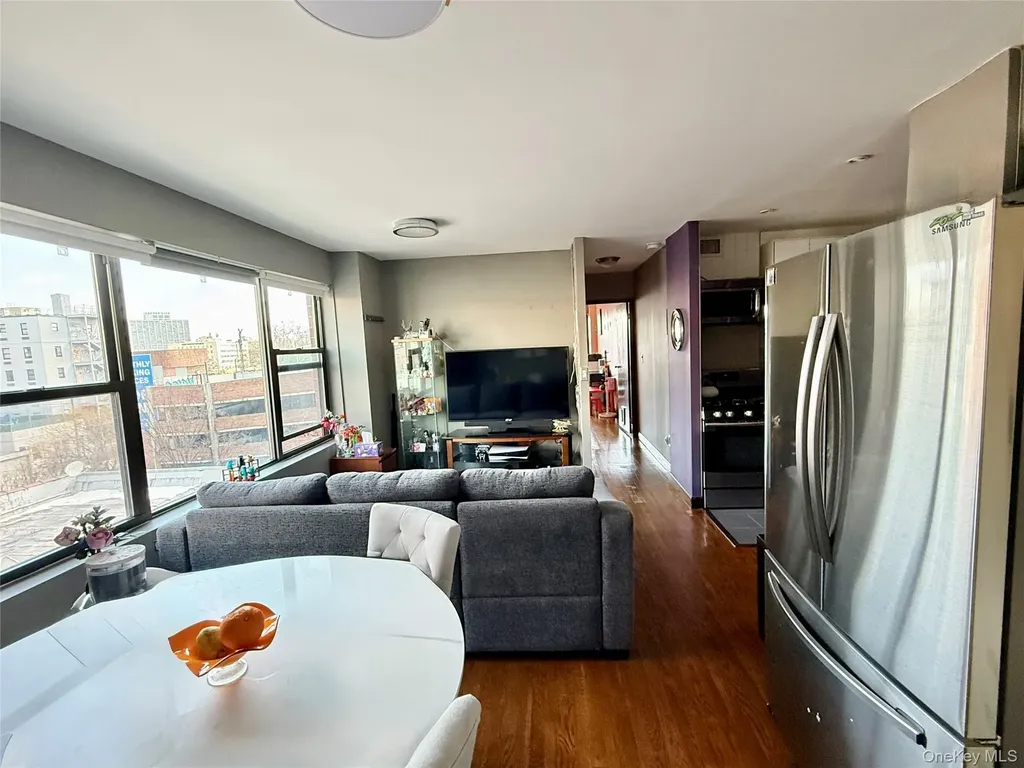 87-14 57th Road Elmhurst NY 11373