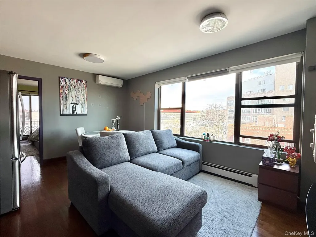 87-14 57th Road Elmhurst NY 11373