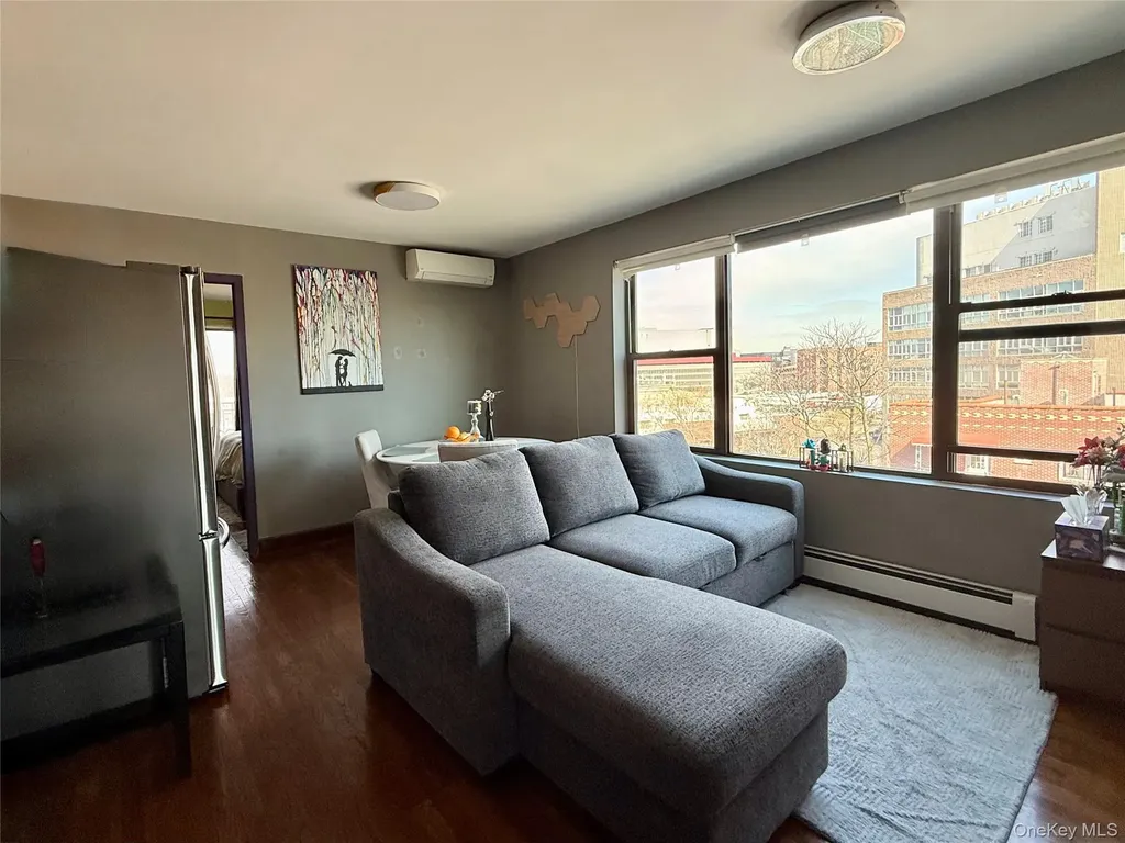 87-14 57th Road Elmhurst NY 11373
