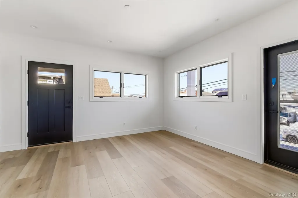 56 Suffolk Road Island Park NY 11558