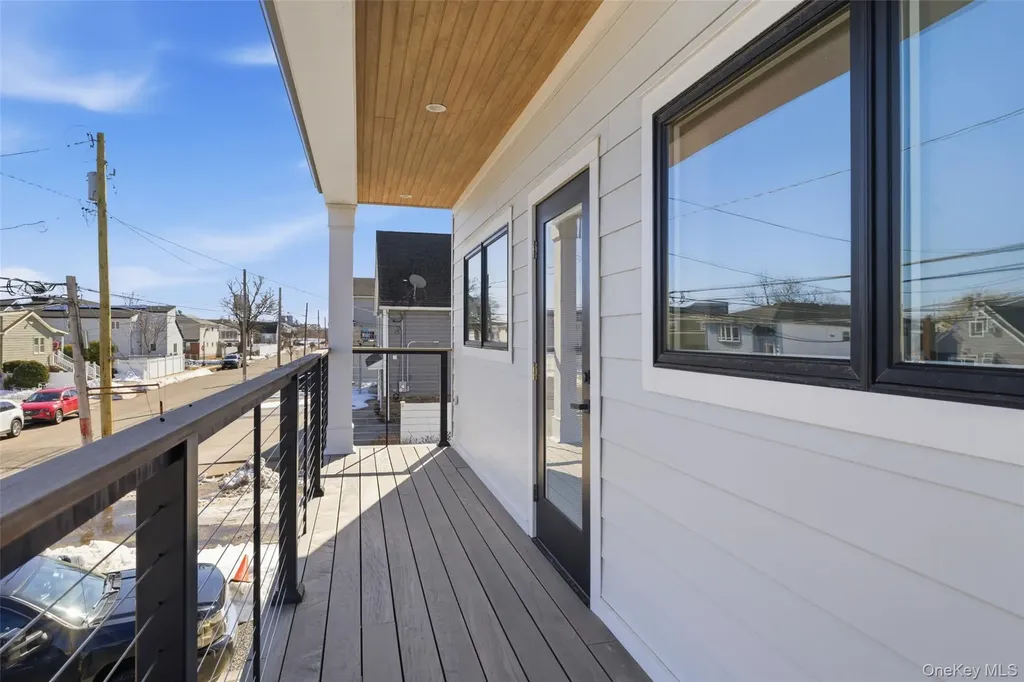 56 Suffolk Road Island Park NY 11558