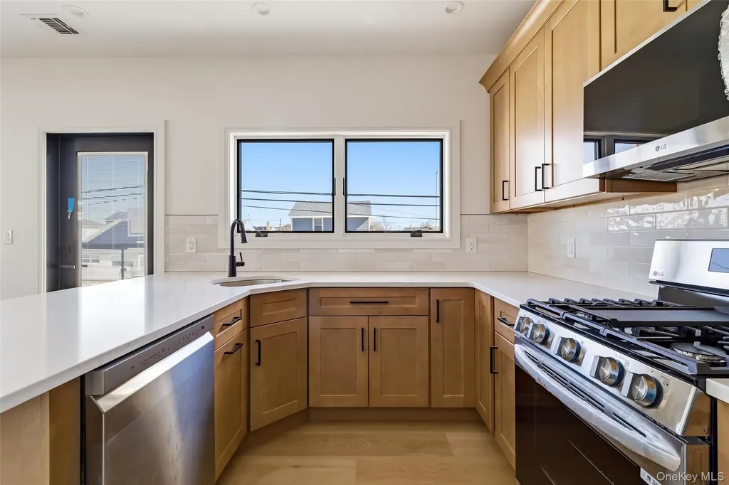 56 Suffolk Road Island Park NY 11558