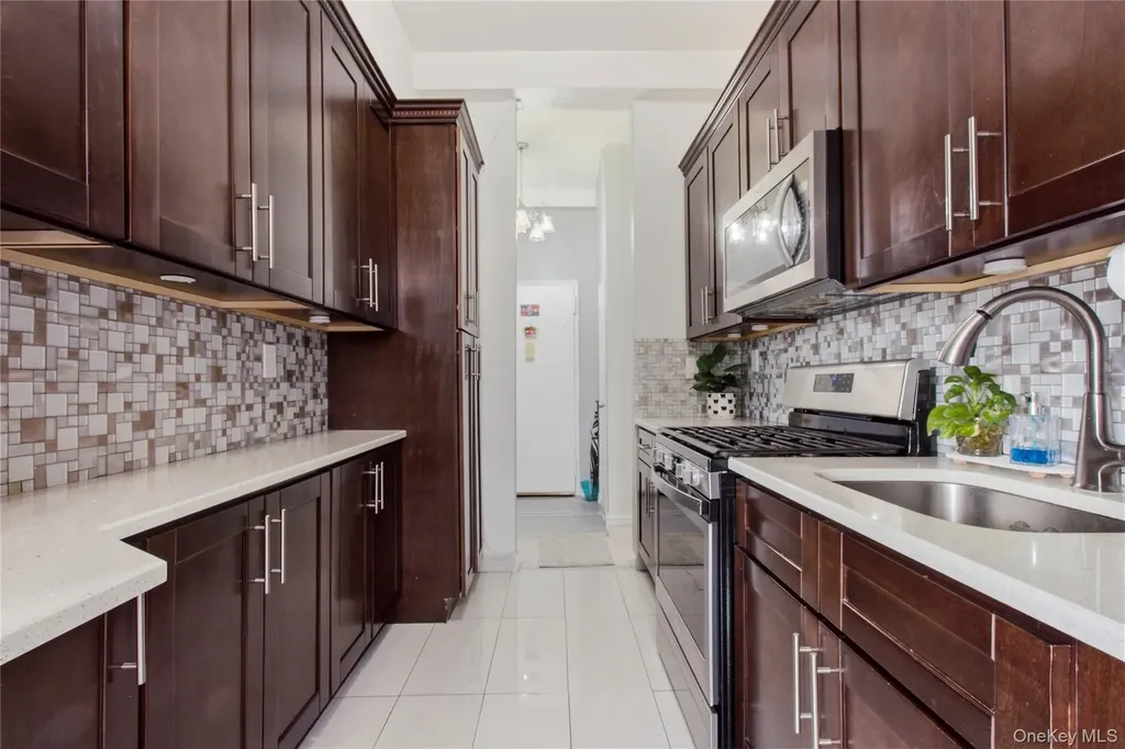 245 Rumsey Road Yonkers NY 10701