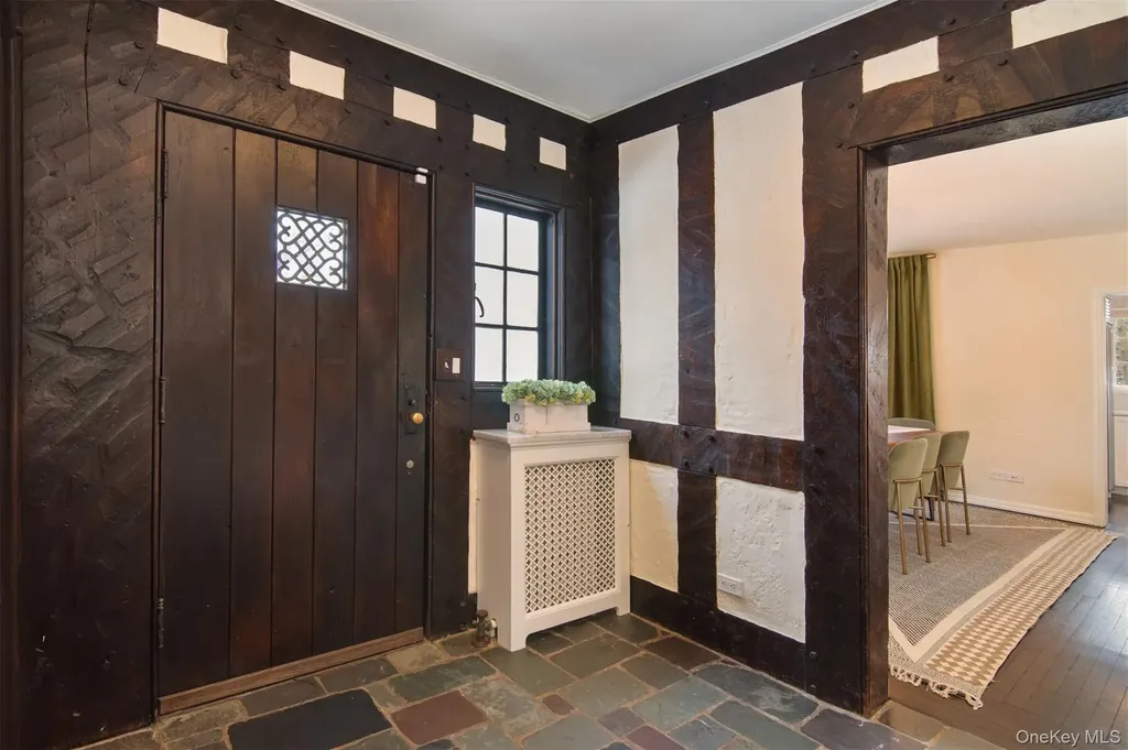 30 Locust Lane Bronxville NY 10708