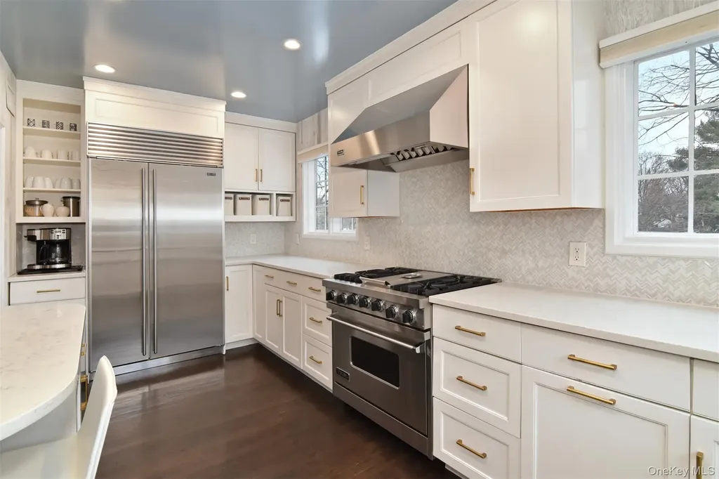 30 Locust Lane Bronxville NY 10708