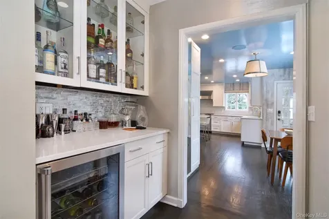 30 Locust Lane Bronxville NY 10708