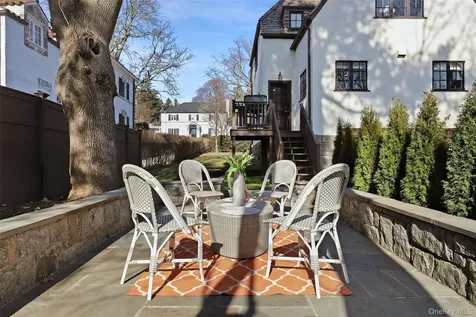 30 Locust Lane Bronxville NY 10708