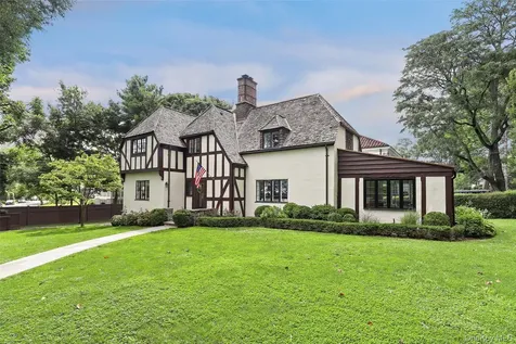 30 Locust Lane Bronxville NY 10708