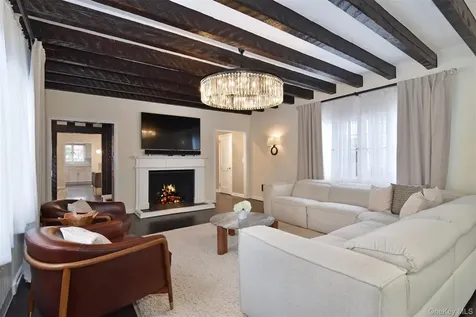 30 Locust Lane Bronxville NY 10708