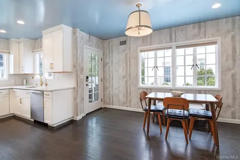 30 Locust Lane Bronxville NY 10708