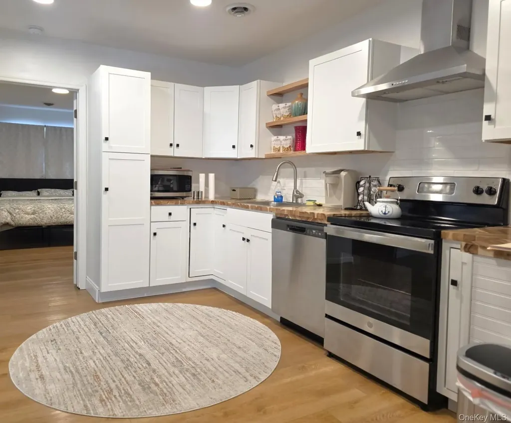 90 West Market Red Hook NY 12571