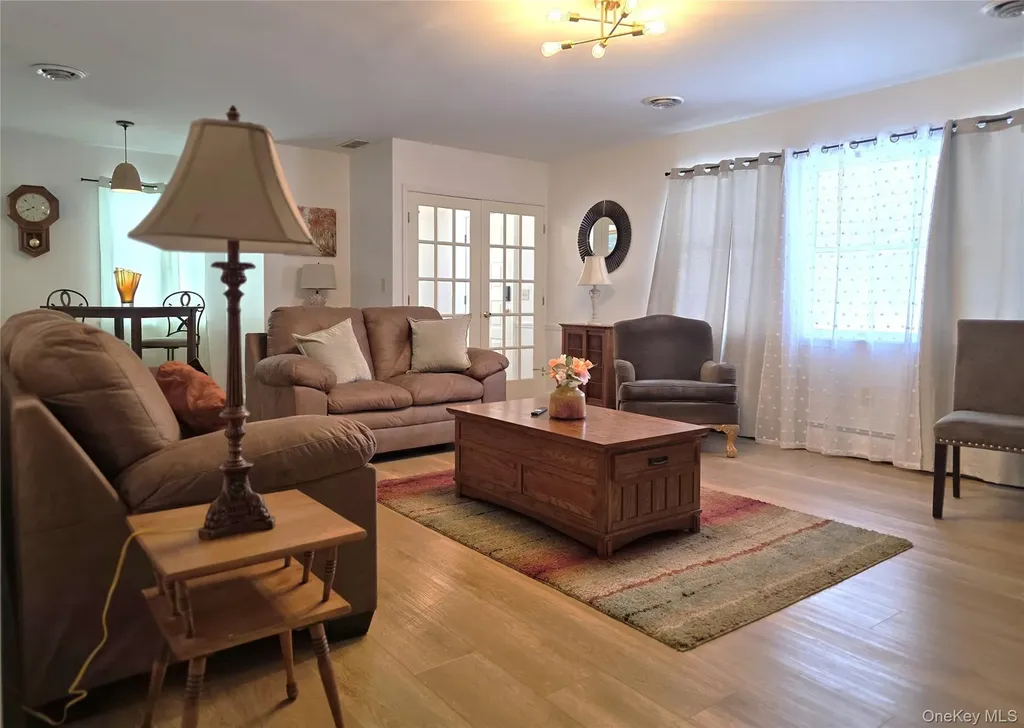90 West Market Red Hook NY 12571