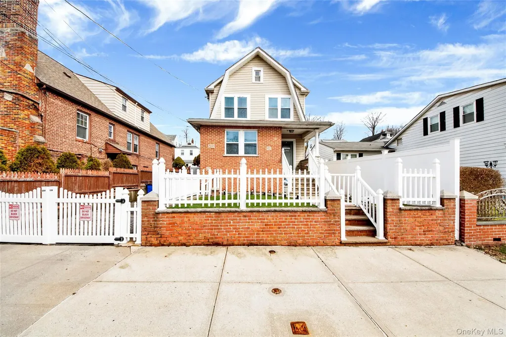 174 King Avenue Yonkers NY 10704