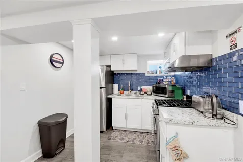 174 King Avenue Yonkers NY 10704