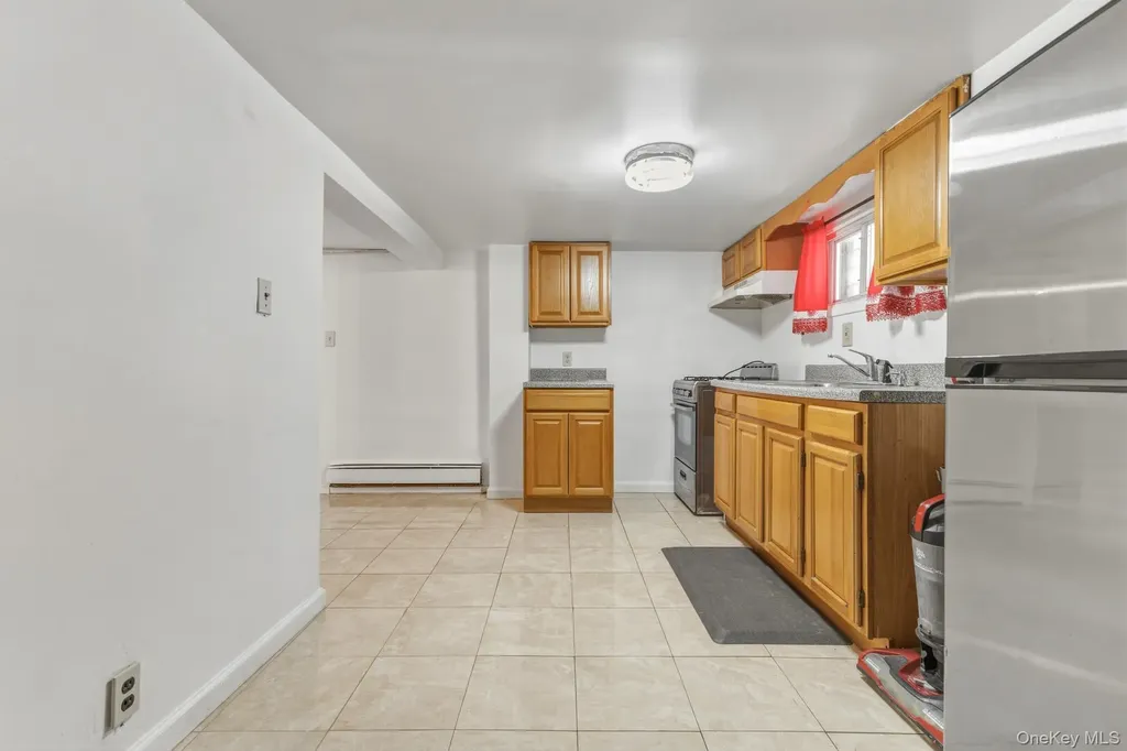 18811 Dormans Road Saint Albans NY 11412
