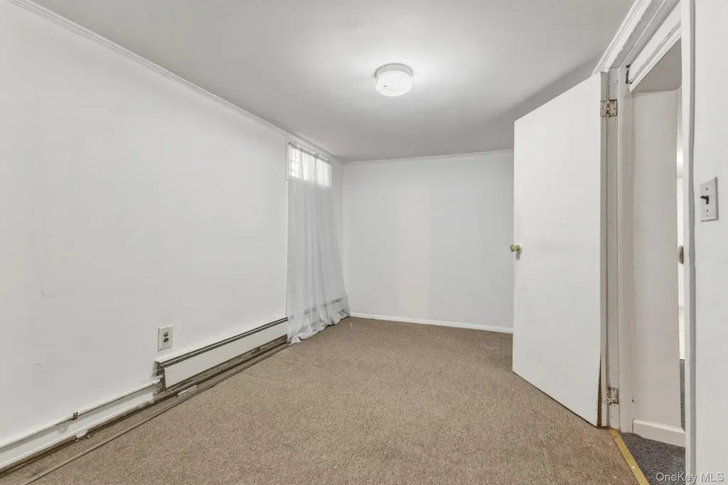 18811 Dormans Road Saint Albans NY 11412
