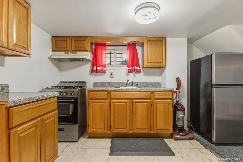 18811 Dormans Road Saint Albans NY 11412