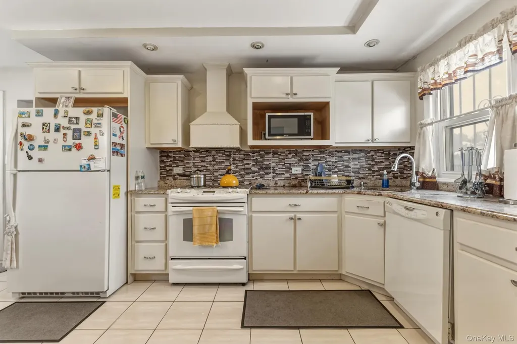 18811 Dormans Road Saint Albans NY 11412