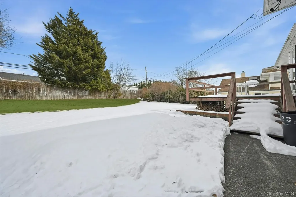 23 Shirley Court Commack NY 11725