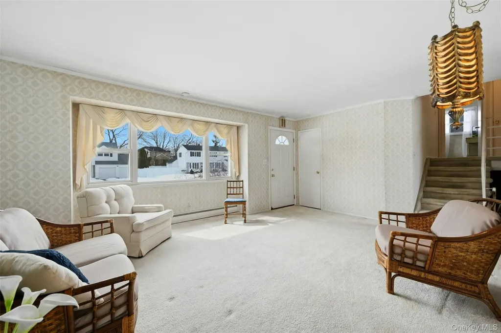 23 Shirley Court Commack NY 11725