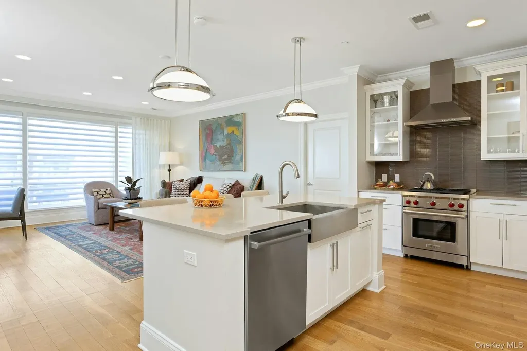 18 Rivers Edge Drive Tarrytown NY 10591