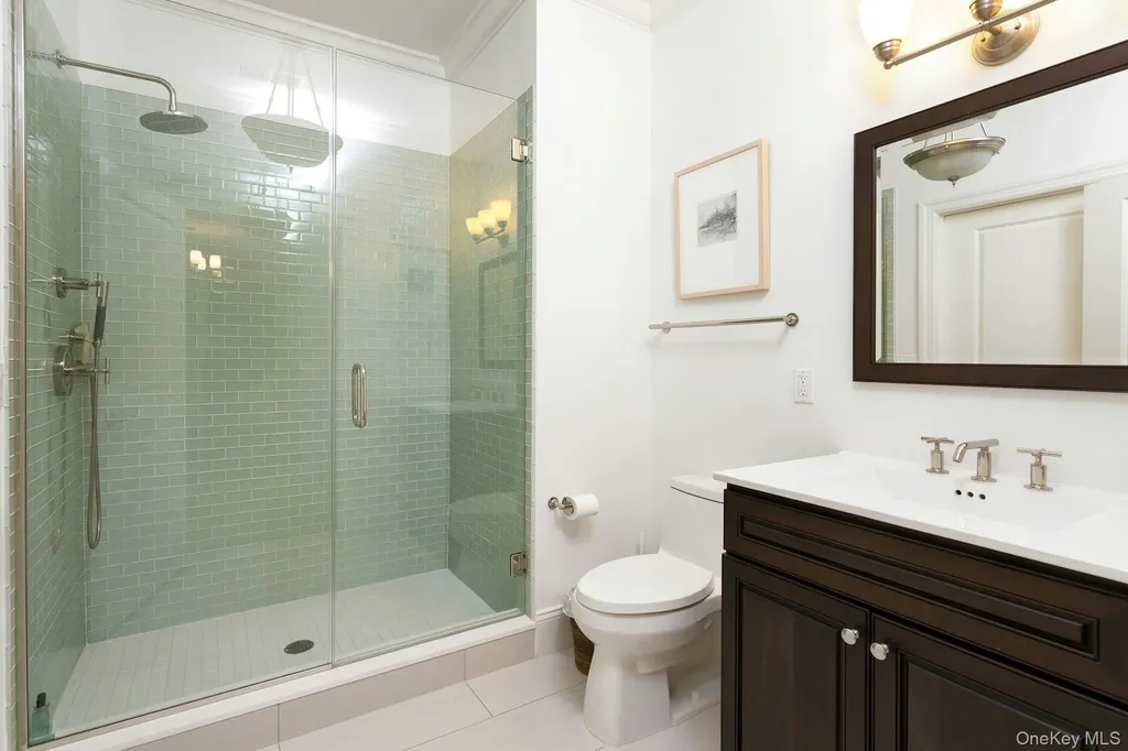 18 Rivers Edge Drive Tarrytown NY 10591