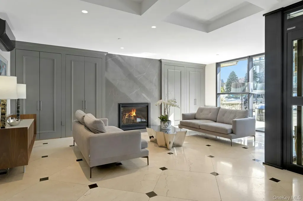 18 Rivers Edge Drive Tarrytown NY 10591