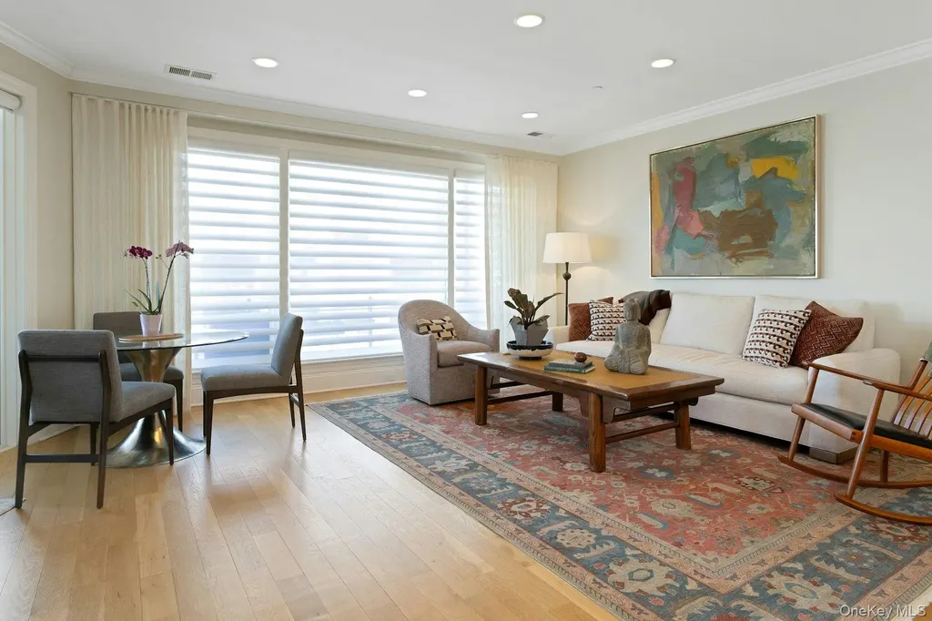 18 Rivers Edge Drive Tarrytown NY 10591