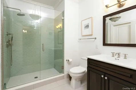 18 Rivers Edge Drive Tarrytown NY 10591
