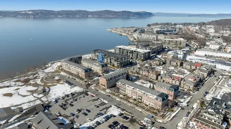 18 Rivers Edge Drive Tarrytown NY 10591