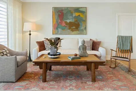 18 Rivers Edge Drive Tarrytown NY 10591
