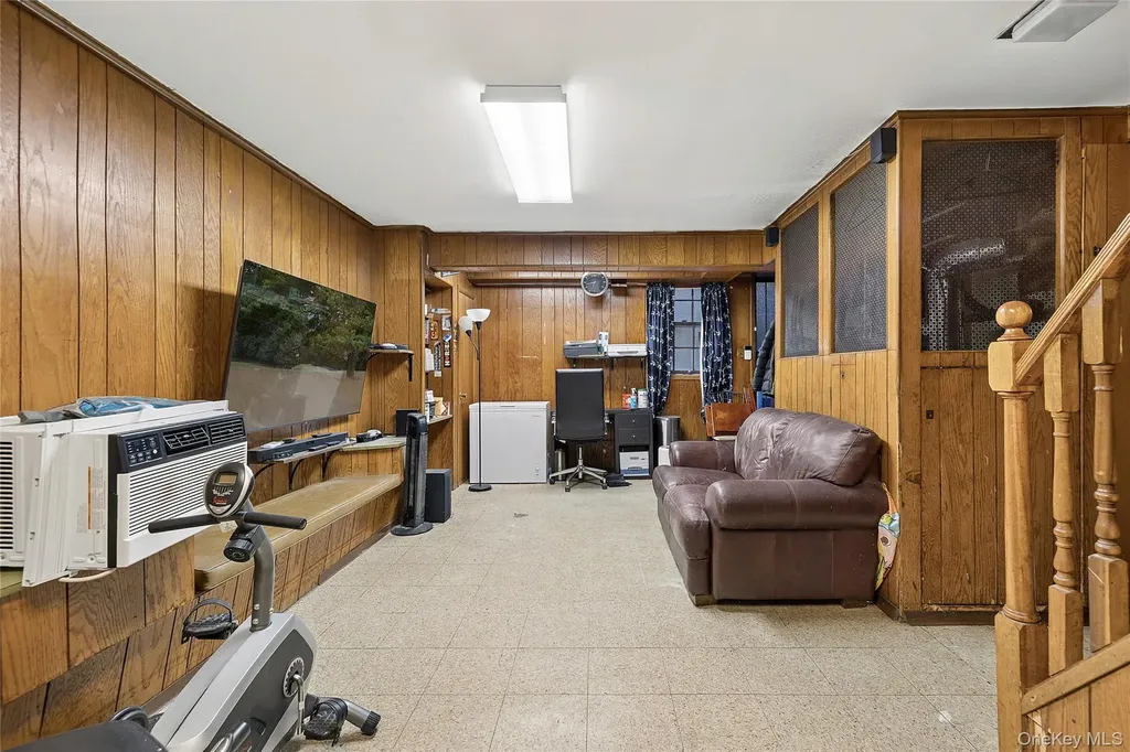 46 Slocum Crescent Forest Hills NY 11375