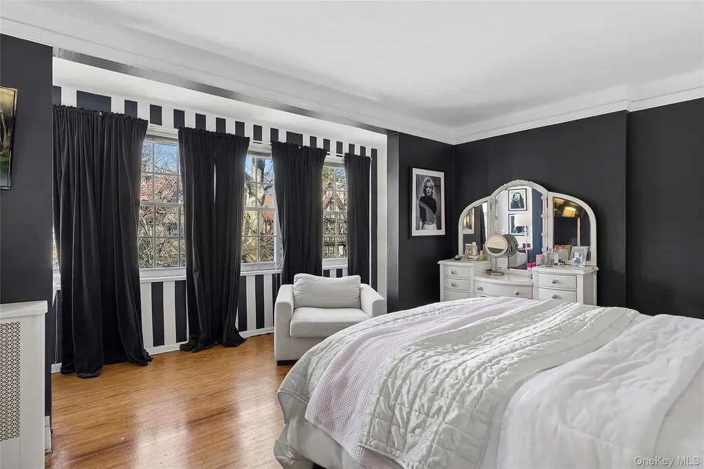 46 Slocum Crescent Forest Hills NY 11375