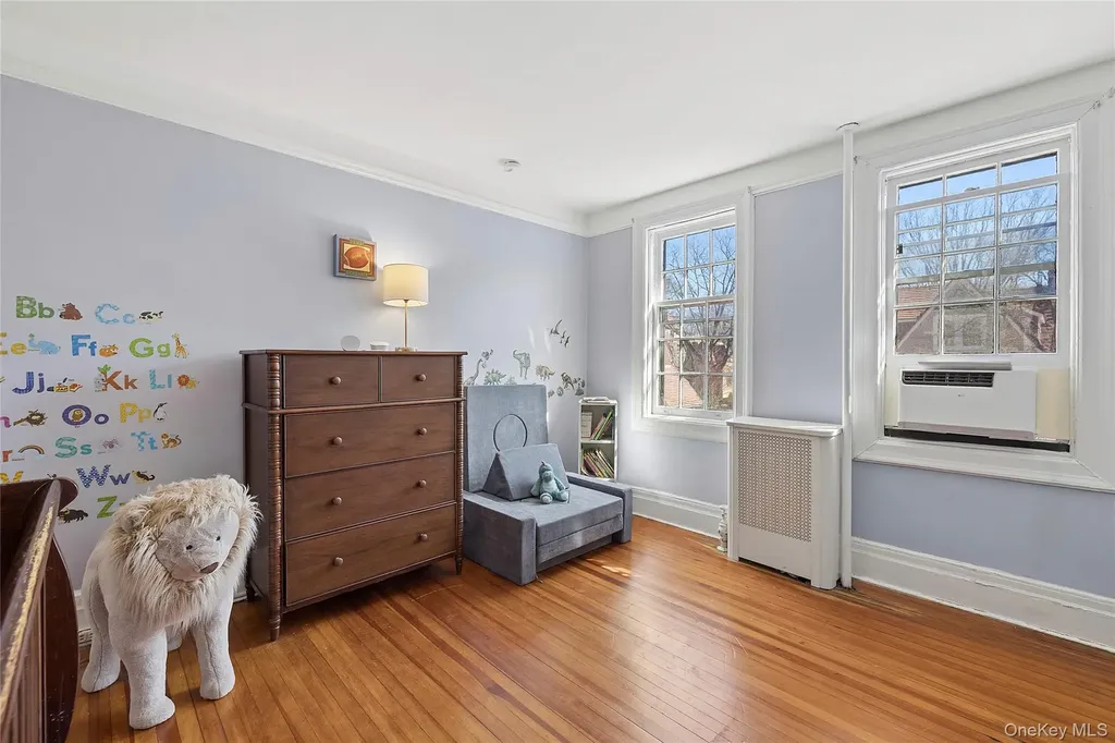 46 Slocum Crescent Forest Hills NY 11375