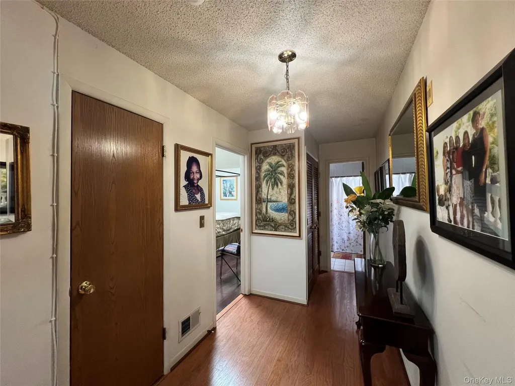 40 Chester Lane Nanuet NY 10954