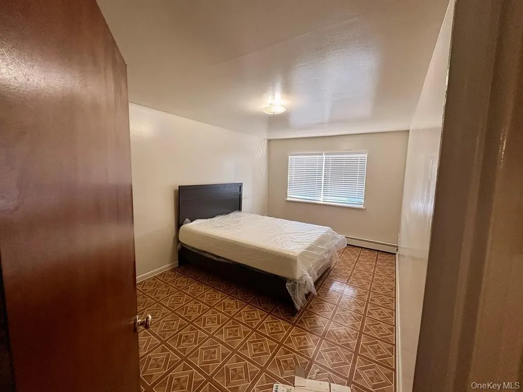 1264 Metcalf Avenue Bronx NY 10472