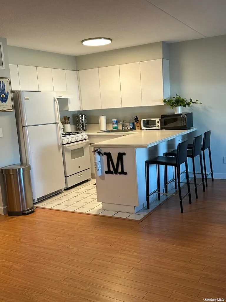 170 W Broadway Street W Long Beach NY 11561