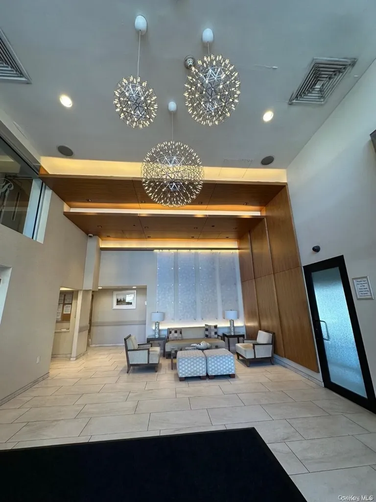 170 W Broadway Street W Long Beach NY 11561