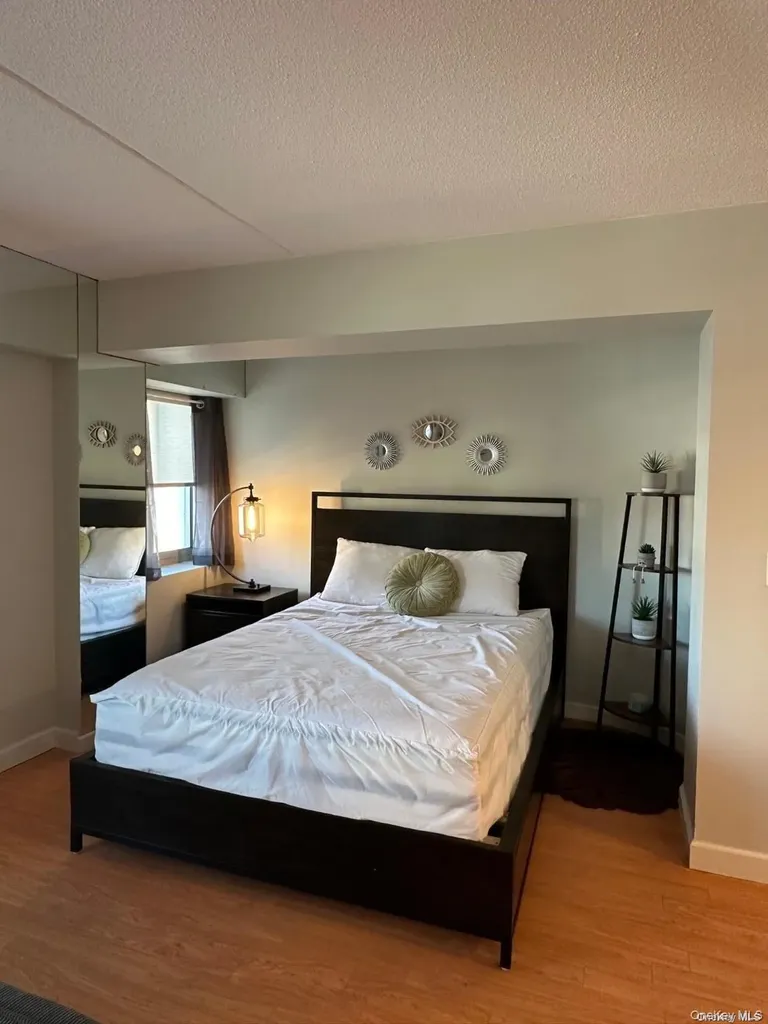 170 W Broadway Street W Long Beach NY 11561