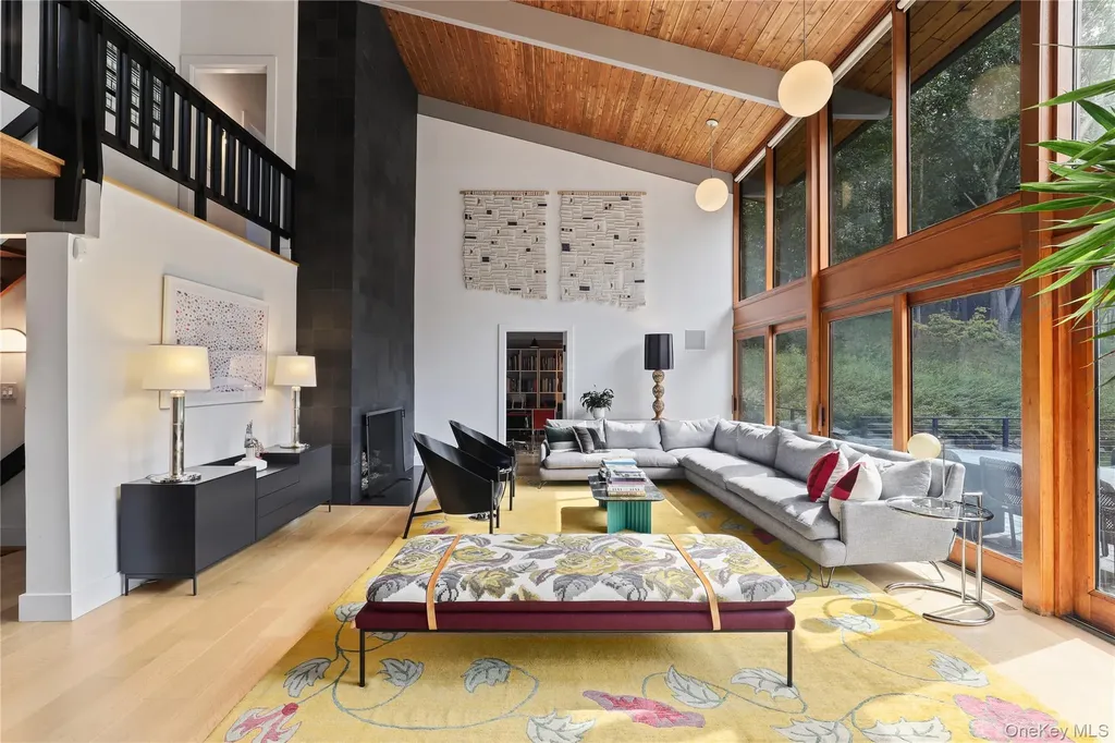 21 Black Spring Road Pound Ridge NY 10576