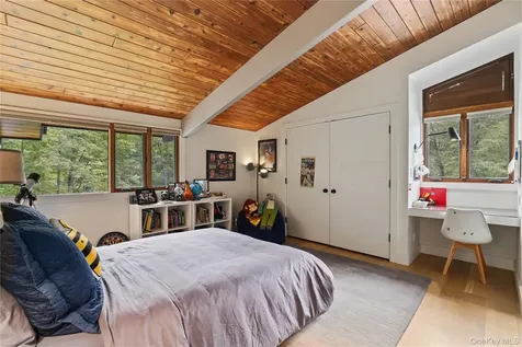 21 Black Spring Road Pound Ridge NY 10576