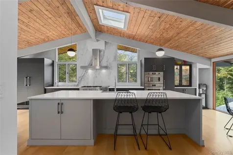 21 Black Spring Road Pound Ridge NY 10576