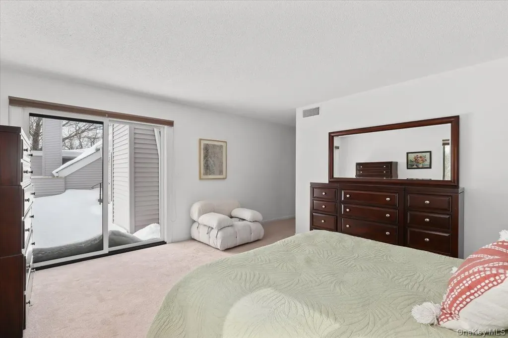 78 Heritage Hills Somers NY 10589