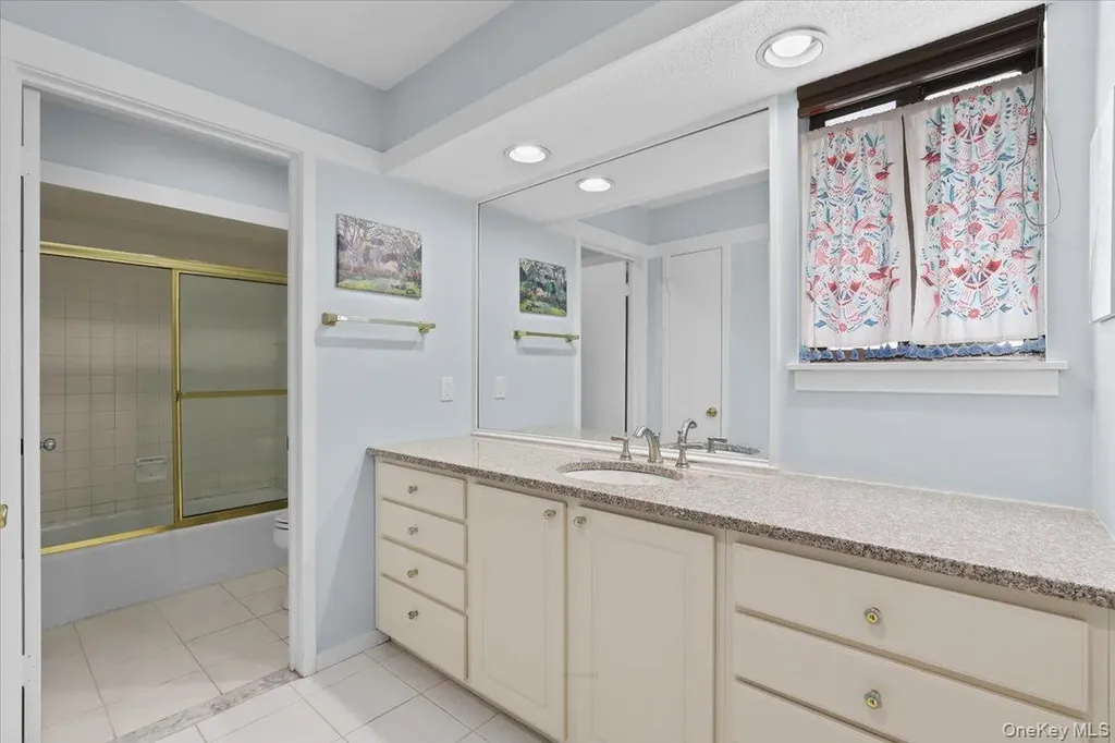 78 Heritage Hills Somers NY 10589