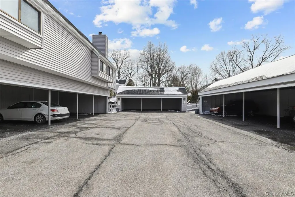 78 Heritage Hills Somers NY 10589