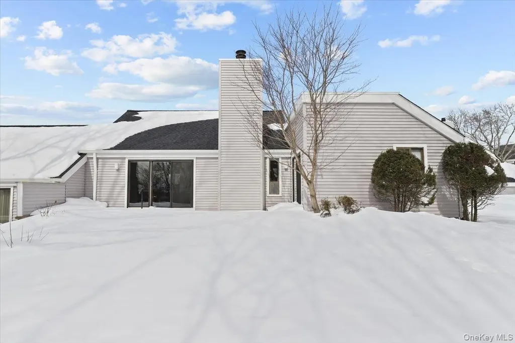 78 Heritage Hills Somers NY 10589