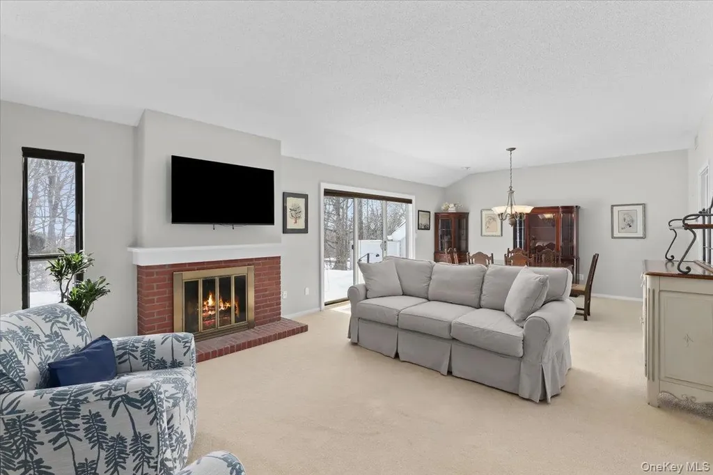 78 Heritage Hills Somers NY 10589